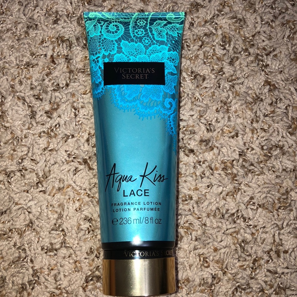 Victoria’s Secret Aqua Kiss Lace Fragrance Lotion